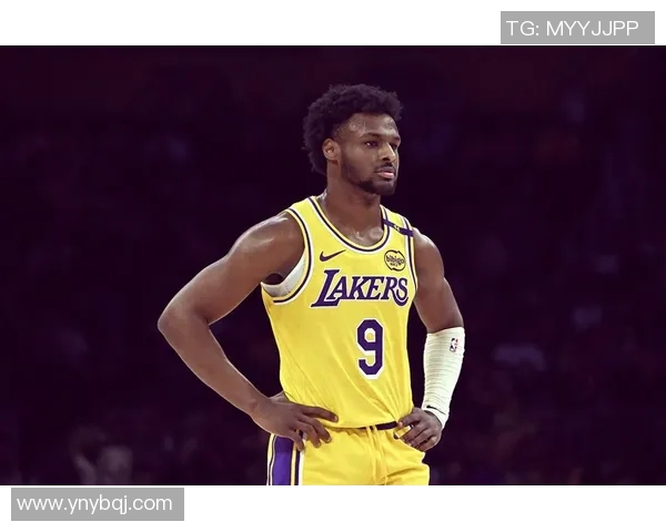 足球明星与湖人队球员名单的精彩碰撞与对比分析